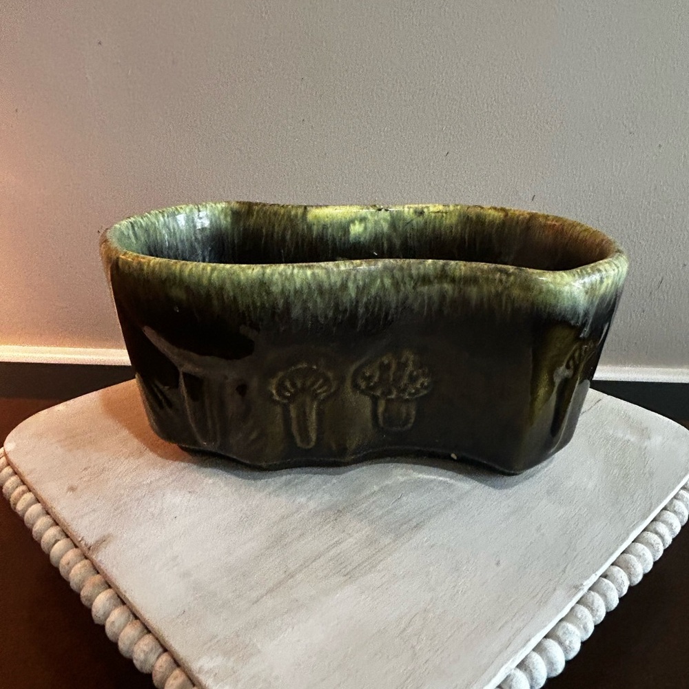Vintage Hull Pottery Mushroom Green Ceramic Planter made in the USA